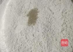 女儿做的砍刀小馒头的做法图解3