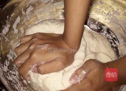 女儿做的砍刀小馒头的做法图解7