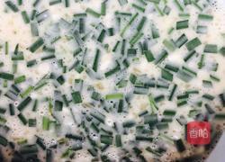 韭菜鸡蛋饼的做法图解5