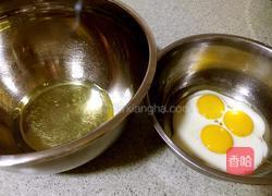 抹茶戚风蛋糕的做法图解2