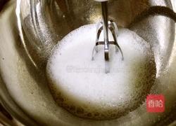 抹茶戚风蛋糕的做法图解3