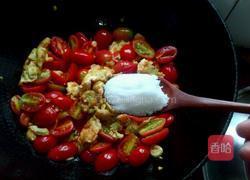 圣女果炒鸡蛋的做法图解7