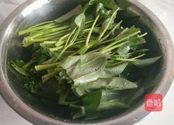 素炒空心菜的做法图解1