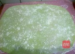 黄瓜汁手擀面的做法图解8