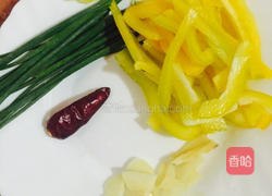 爆炒银鱼干的做法图解1