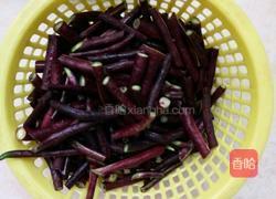 紫豆角炒鸡块的做法图解3
