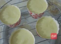 开裂纸杯蛋糕的做法图解7