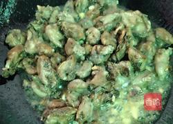 红辣椒炒蛤蜊肉干的做法图解5