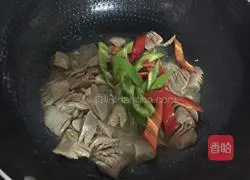 Illustration of how to make stir-fried kidney 5