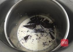 巧克力慕斯的做法图解1