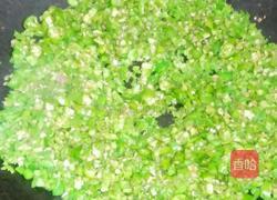 肉沫炒尖椒的做法图解2