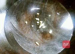 瘦肉鱼片皮蛋汤的做法图解6