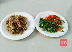 彩椒肉末炒米豆的做法图解1