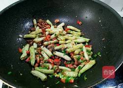彩椒肉末炒米豆的做法图解10