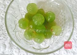 蜂蜜葡萄红茶的做法图解1