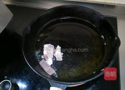 猪肉炒蒜苔的做法图解2