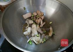 猪皮炖豆角的做法图解4