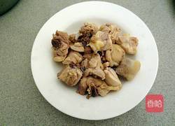 土豆炖鸡的做法图解2