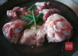 腐乳肘子的做法图解2