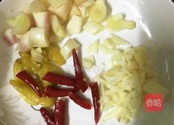 酸辣油炸豆腐的做法图解2