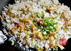 酸豆角炒花饭的做法图解13