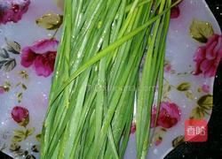 韭菜煎蛋的做法图解1