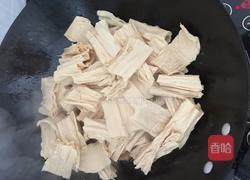 红烧肉焖腐竹的做法图解4