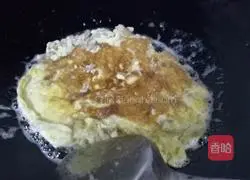 Illustration of how to make dried radish omelette 10