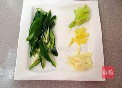 香干炒腊肉的做法图解2