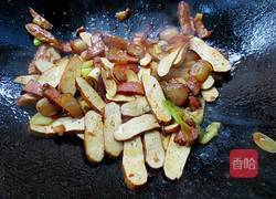 香干炒腊肉的做法图解7