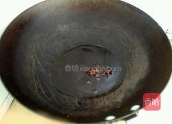 卤肉炒胡萝卜的做法图解3