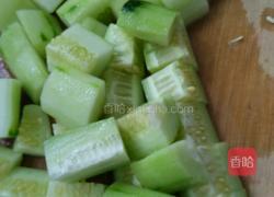 黄瓜炖排骨的做法图解2