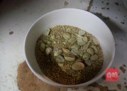 花生芝麻糖的做法图解3