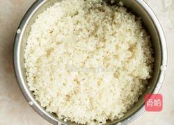 火腿混合蔬焖饭的做法图解2