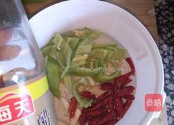 酸辣脆皮黄瓜的做法图解3