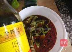 酸辣脆皮黄瓜的做法图解4