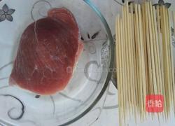香辣牙签肉的做法图解1