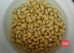 大米花生牛奶露的做法图解1