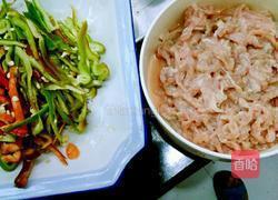 黄瓜炒肉的做法图解2