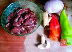 爆炒猪肝的做法图解1