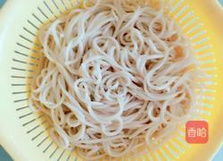 虾仁卷心菜炒面的做法图解4