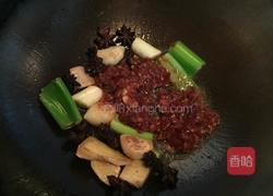 家常炖黄鱼的做法图解8