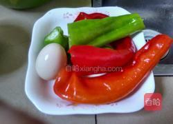 油煎辣椒圈的做法图解1