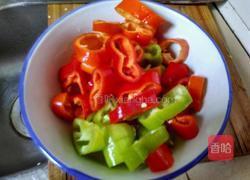 油煎辣椒圈的做法图解2