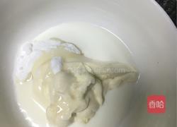 蔓越莓椰丝乳酪球的做法图解3