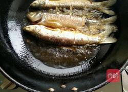 特色烧鱼的做法图解1