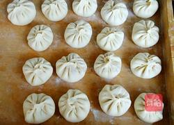 韭菜鸡蛋香菇素包子的做法图解11