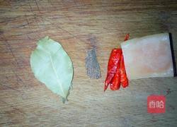 手撕包菜的做法图解2