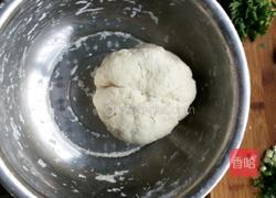 葱油饼的做法图解2