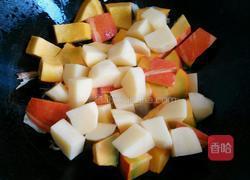 南瓜炖土豆的做法图解4